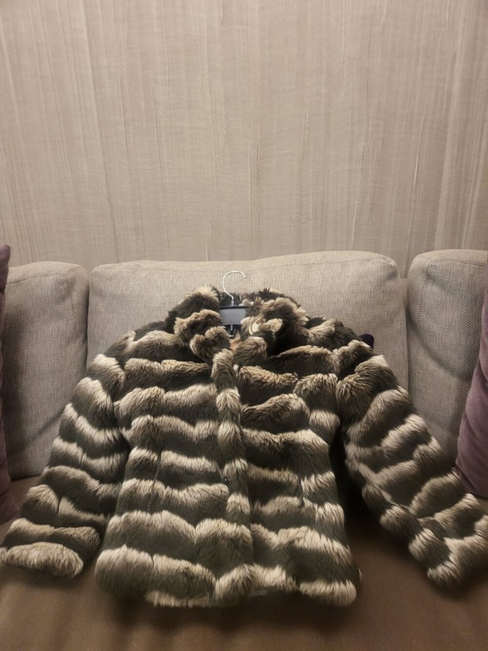 Vintage Girls Baby Phat Fur - Picture 4 of 16